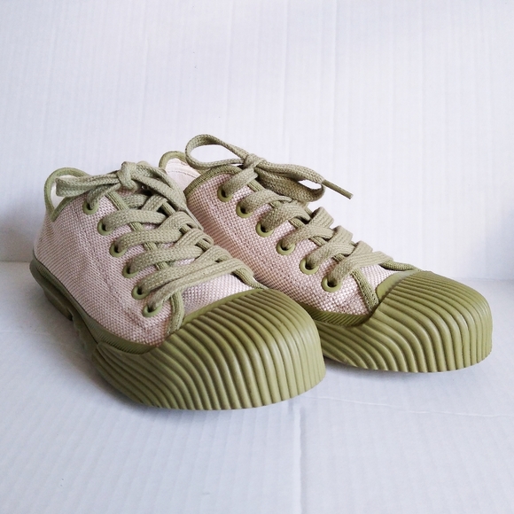 tory burch buddy sneaker